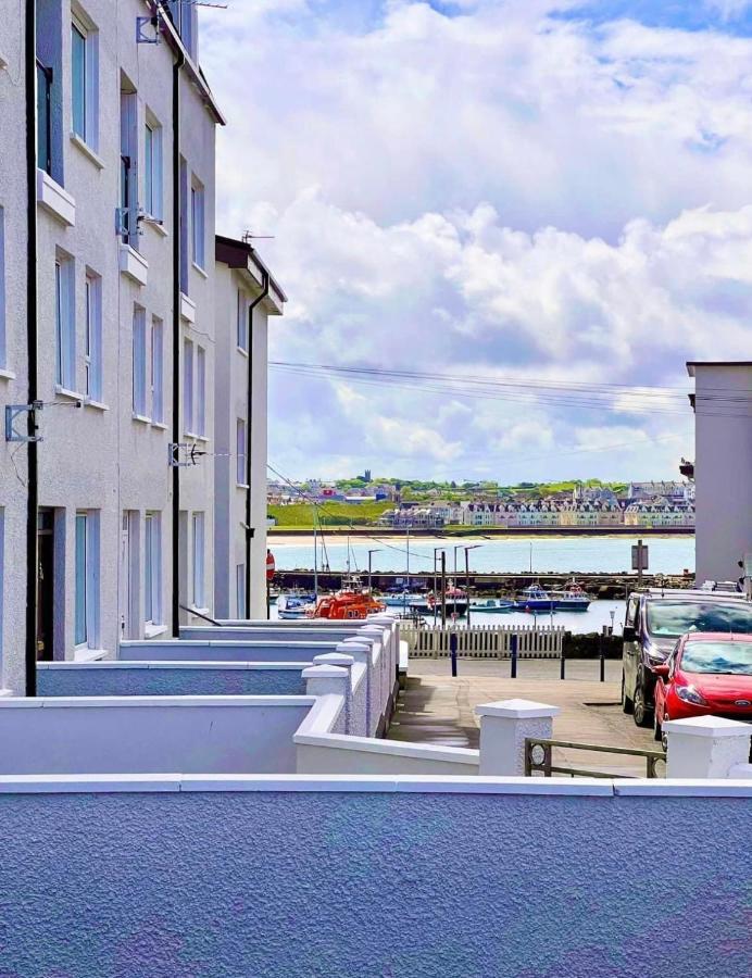 Number 14 Self Catering, Portrush, Northern Ireland Apartment *